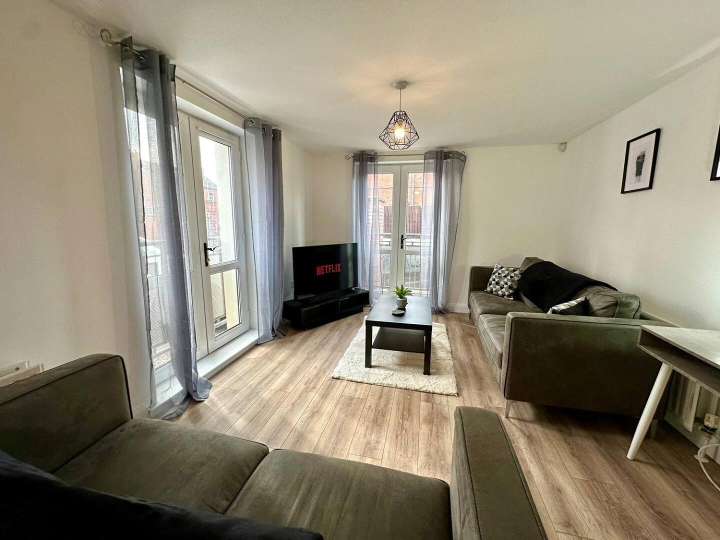2Br City Side Apartment Belfast Eksteriør bilde