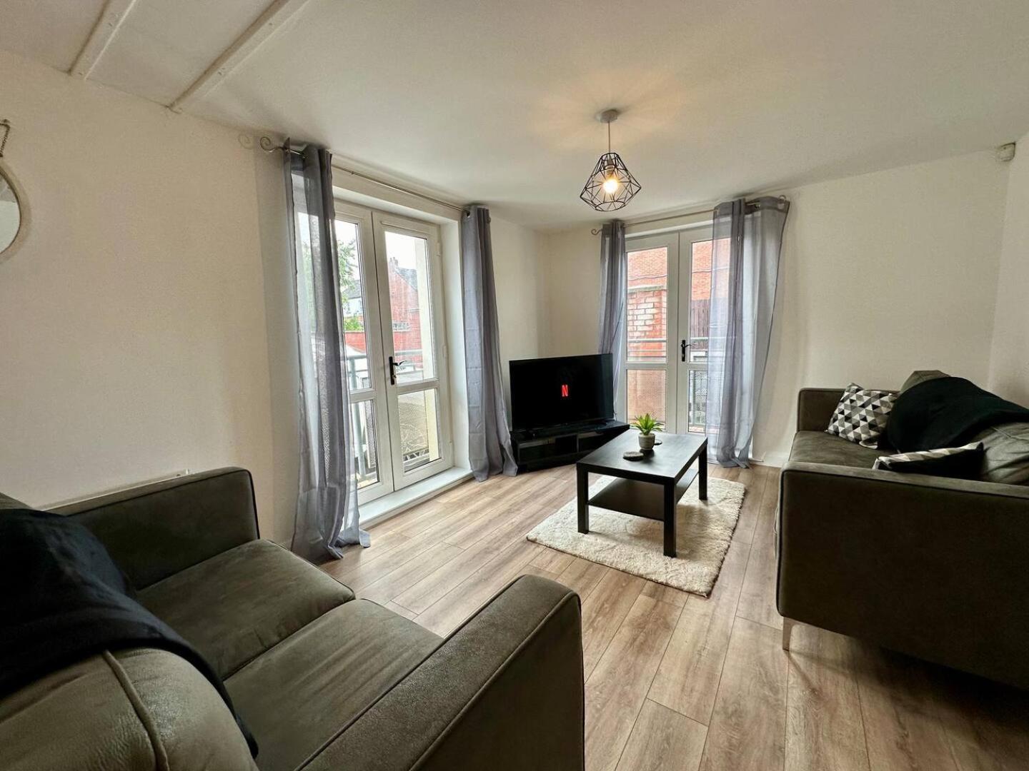 2Br City Side Apartment Belfast Eksteriør bilde